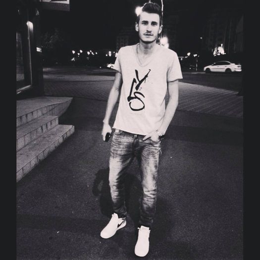 Dar cu tine cum ramane,un criminal e liber prin padure. - x_Ripped Face partea a III a_x