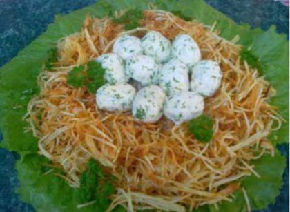 Salata cocosul de munte - Idei de aranjare a platourilor pentru  mese festive si ocazii speciale