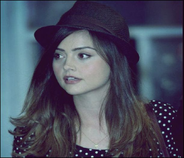 ¤se holbează la el¤ şi ... cam cât de ga;y ziceai că eşti? - Epii 20 _ Never let me go