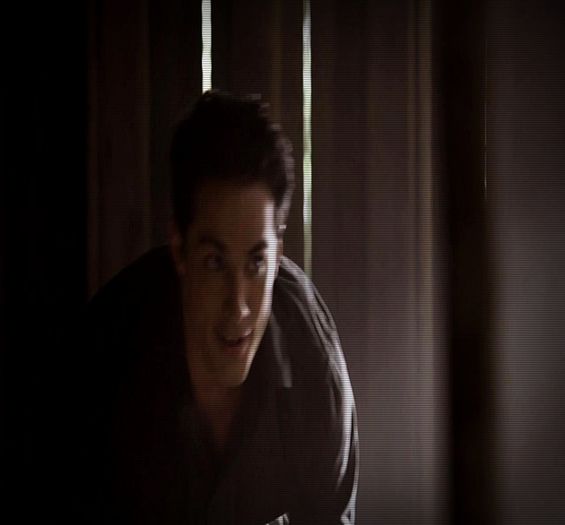 #► |intra`n casa mort de beat, fericit;;canta| Ole, ole... Nemtii sunt la putere... [cl]; De 2 ori in acelasi an, la fotbal si prezidential... |bea dintr`o sticla si repeta ce canta|=)))))))
