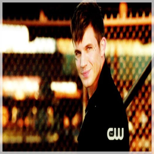 █ ▄→ -termină de băut cafeaua, aude zgomot în sufragerie dar -cl- - Epii 20 _ Never let me go