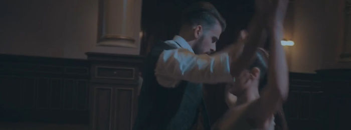 bandicam 2014-11-17 21-47-00-325 - A - Cand luminile se stang