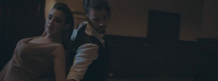 bandicam 2014-11-17 21-47-15-635 - A - Cand luminile se stang