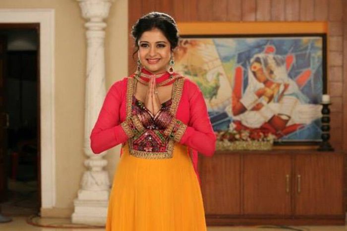 67329_611423078966873_2263126168541236115_n - mica mireasa