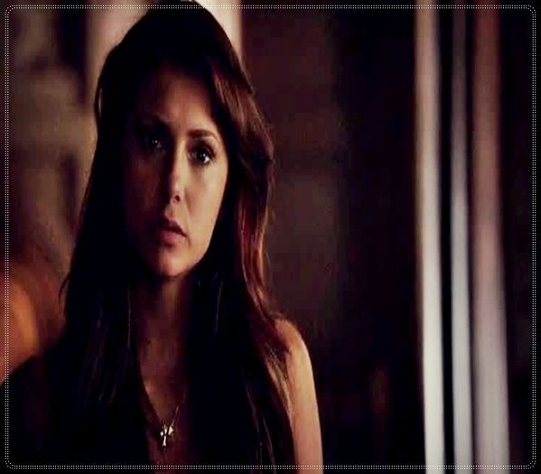 》clk *vede umbre in spatele usii si retrage cutitul; ii face semn sa taca lui Zane* - Epii 20 _ Never let me go