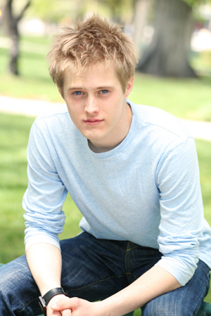 lucas grabeel