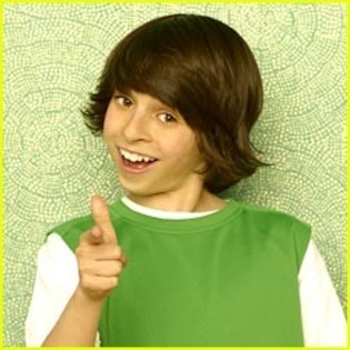 moises arias - Vedete Disney