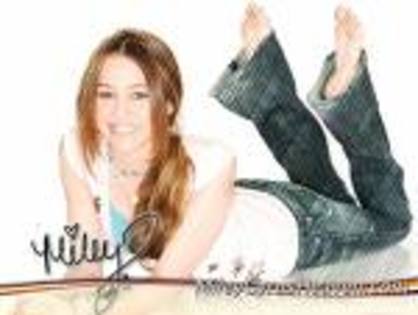 Miley is friend Emily :X - Emily Osment