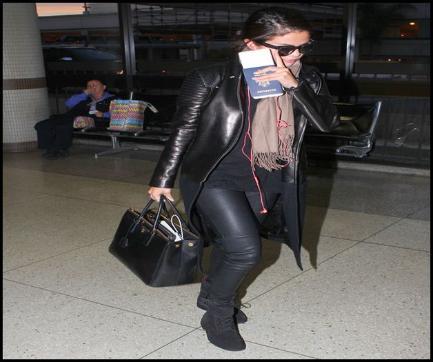  - xX_Departing from the LAX Airport with Alfredo Flores and Orlando Bloom