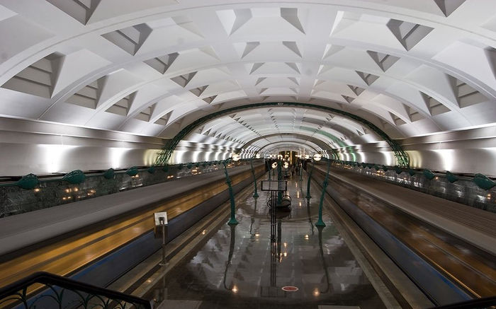 Moscova-Rusia2 - TOP 15 cele mai frumoase statii de metrou din lume