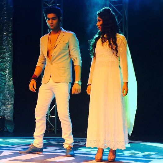 10729418_368095963355399_327873474_n - Kaisi Yeh Yaariaan Cum e prietenia
