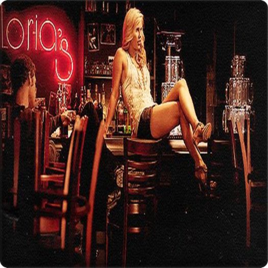 ☼ - <se urcă cu f.ndul pe masă şi îi priveşte> faci şi tu cinste dragă?#fănel