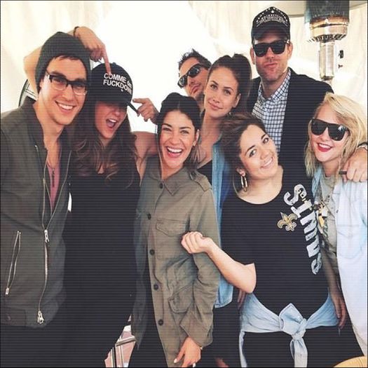 - #dispare cu ea la motel.