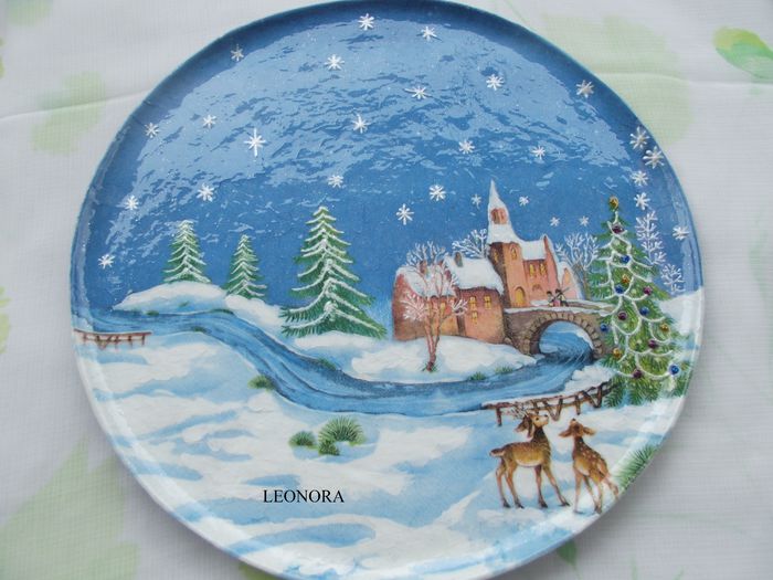 farfurie decorativa  diametru 27 cm