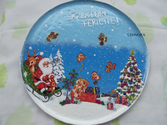 farfurie familia lui Mos Craciun