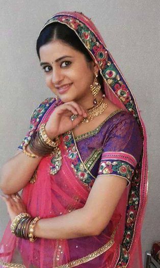 10678720_291845241025602_1128340109769182298_n - mica mireasa