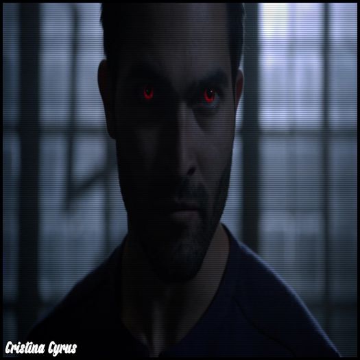 ➹̶т̶є̶є̶η̶α̶g̶є̶я̶υ̶η̶α̶ω̶α̶уϟ *se uită ip la ea* Ai zis ceva femeie ? CL; *se desprinde de el și cântă* Ca o apă cristalinăăă. #Ilie
