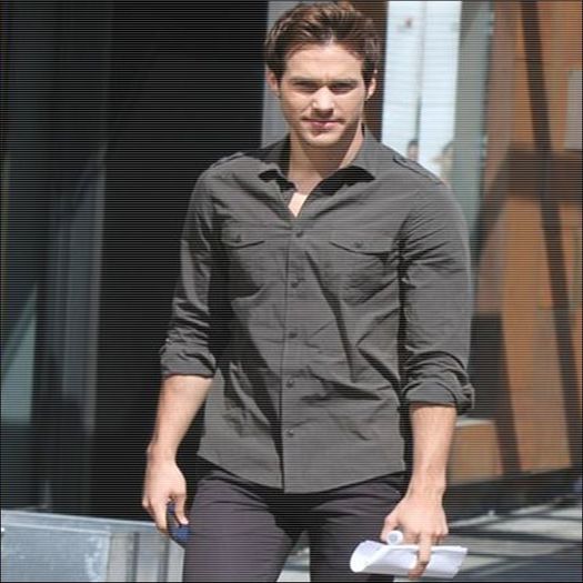 - #vine cu niste okhetzi mejto. heyoooooooo