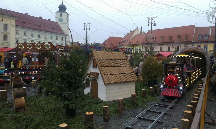 10458991_983845364963932_1523028599129244666_o - Targ de iarna -Sibiu 2014