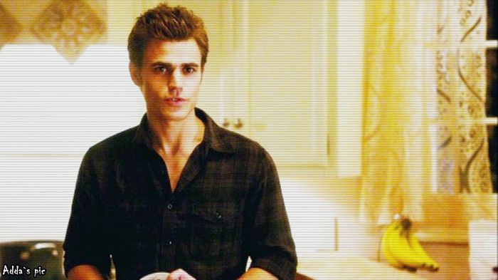 CL N-am de gand sa le las s-o faca cu uratu asta *se uita spre Nelson ca la o stafida* =)); Am parea pesti in primul rand :)) #enzo *ii ia de mana pe aman2 si dispar in episod*=)))
