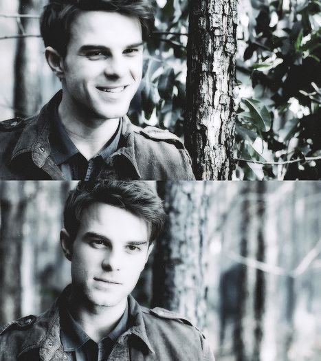 ;; *vine cu casolete de mici si de carnati+bere* Ati spus cumva gratar?:>>> - here - episode 36 - done