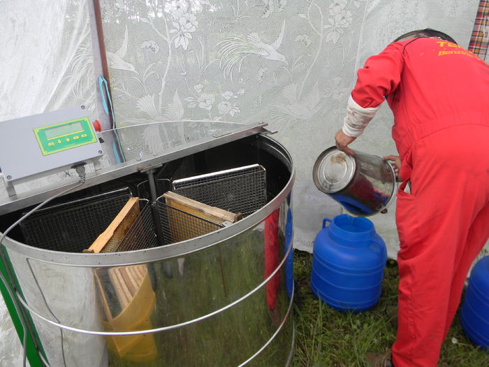 DSCN2490; centrifuga
