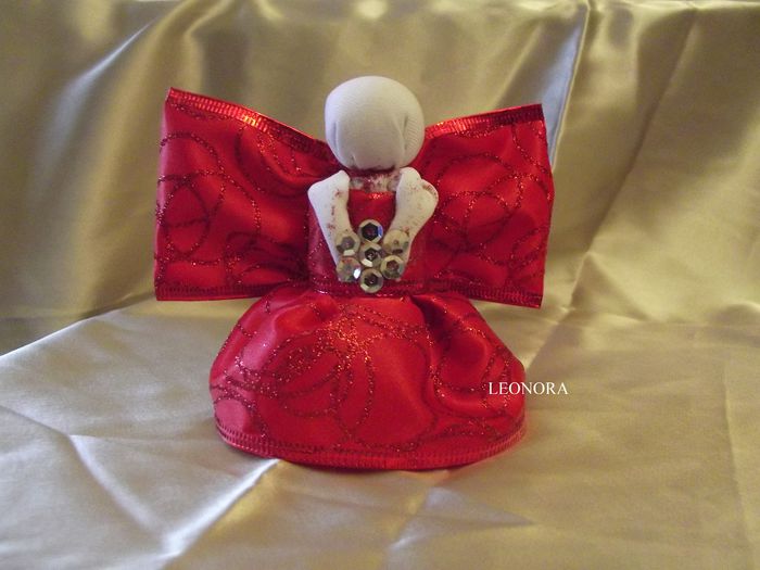 ingeras handmade; Ingeras handmade din organza,inaltime 9 cm.
