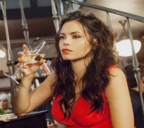 》Tocmai mi-am facut cadoul sa se intoarca de unde a venit ;< =)))))) Ce faci?...