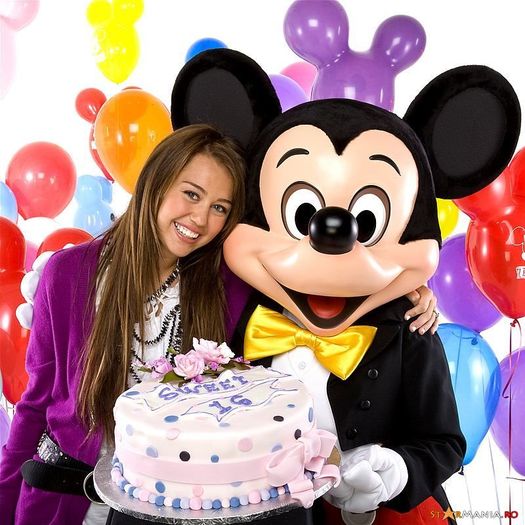Miley si Mickey - Date Miley Cyrus