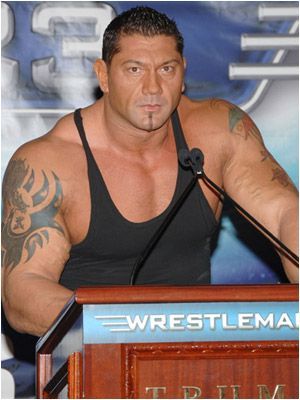 19uzjrnyg5eeu9je - dave batista