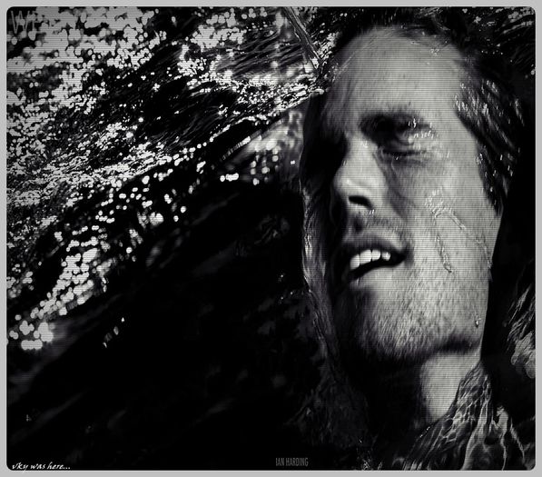- |se tranteste in zapada si canta| You were my sun. You were my earth...[cl]; But you didn`t know all the ways I loved you, no. So you took a chance. And made other plans. But I bet you didn`t think your thing would come crashing down, no...
