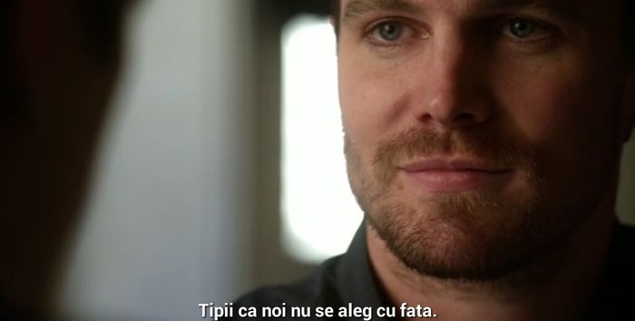 Tipii ca noi nu se aleg cu fata - Stephen Amell