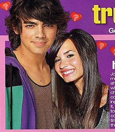 demi_lovato_joe_jonas_2 - demi si joe