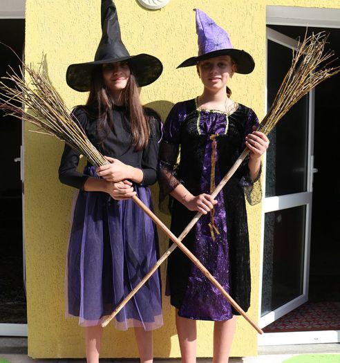 asa ca treceti  voi la treaba.