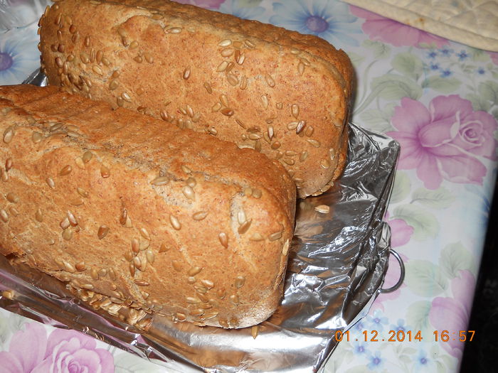 paine cu seminte - DECEMBRIE 2014