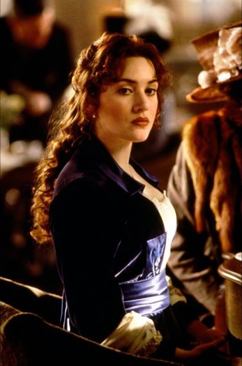 Titanic-Kate-Winslet-Leonardo-diCaprio-titanic-15307247-662-1000 - Kate Elizabeth Winslet