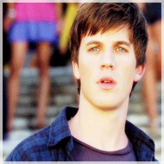 █ ▄→ nu ţi se pare că este destul de împodobit?lam împodobit chiar eu cât timp aţi fost plecaţi toţi