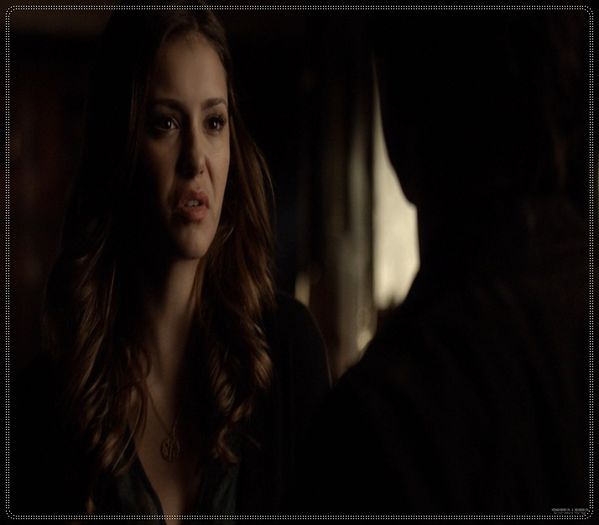 》Nici macar in preajma sarbatorilor nu poti fii mai bun?...Mai de treaba? *isi da ochii peste cap*