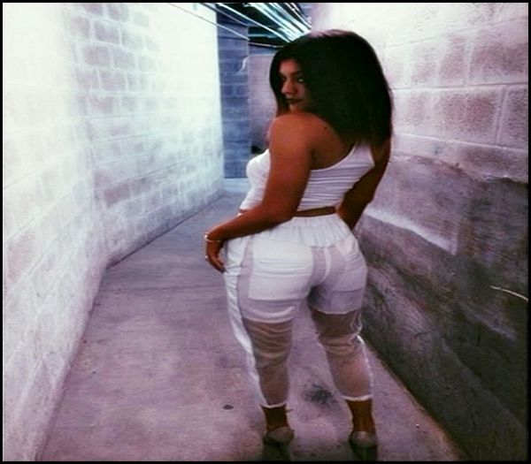 ⊿◤;. dar totusi , ma bucur ca am venit pentru ca imi lipseai mult ,pustoaico .. [#smile.