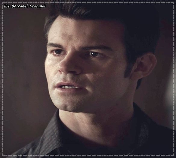 ;; Asa sunteti toate 3...jucati barbatii printre degete;<=)))))