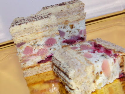 Prajitura Banat - Platouri cu dulciuri