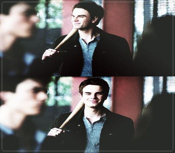 ;; clk Conversam si noi pe aici, cat putem de normal=))))Tu? #Damon; Nu ca shhhh la  mine, ca io te-am facut sa trezesti si vecinii acum cateva nopti :):) =))))))#Tatia.
