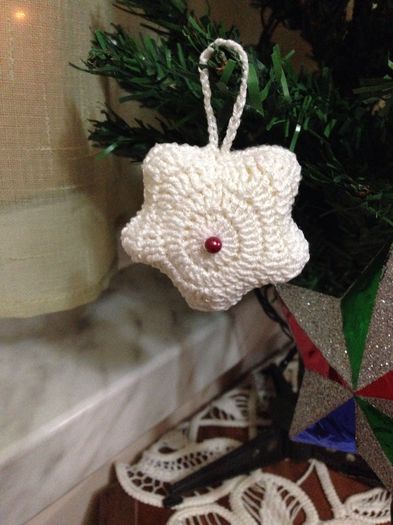 Stelute alba cu margica 4 lei