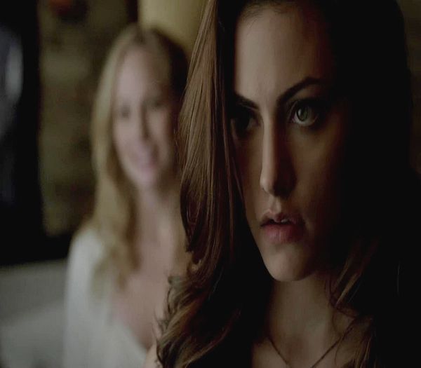 ✿ - *se aproprie de el si pune mana pe umarul lui* Nasol. Si scuze ca te-am intrebat asa direct