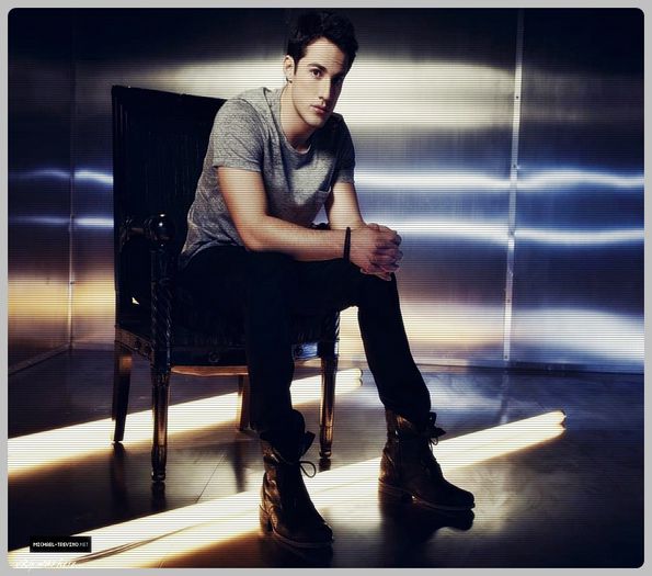 ▬ ❝E o dezamagire pentru mine sa aflu ca doar pentru asta, dar e ok...[cl]; Se pare ca sunt bleste;mat sa fiu singur....=))))))
