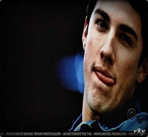 ▬ ❝De ce nu pot sa fiu ca inainte?... Adica esti pe mine de ceva vreme [cl]; si nu ti`am zis sau facut nimic perrr;;vers... ; &lt; =))))
