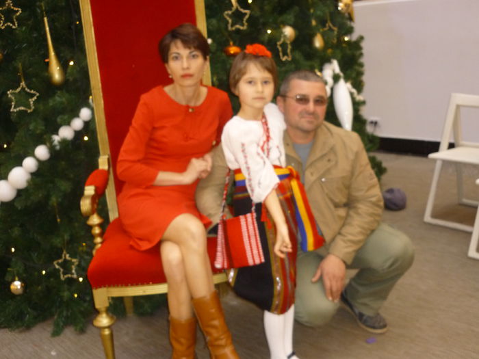 Mama, Maria Teodora si Tata-16.12.2014; Serbarea de Iarna - Grupa Mare-16.12.2014

