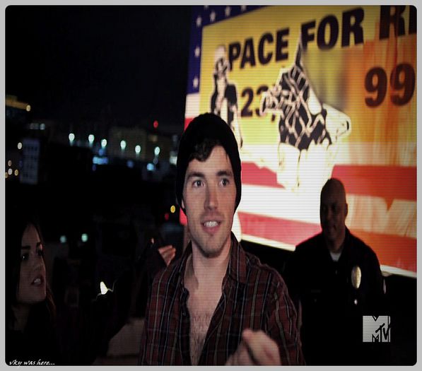 - Noi petrecem...#adda + Cine colinda?#ely