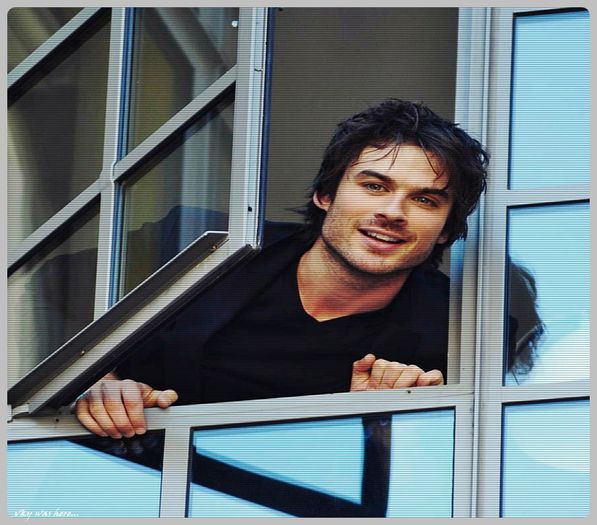 ▬ ❝Ce face, cine?...|intra jumate pe geam|=)))))