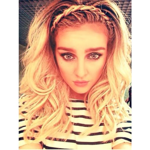 tumblr_ngt748Mzzq1sbzikgo1_1280 - perrie edwards